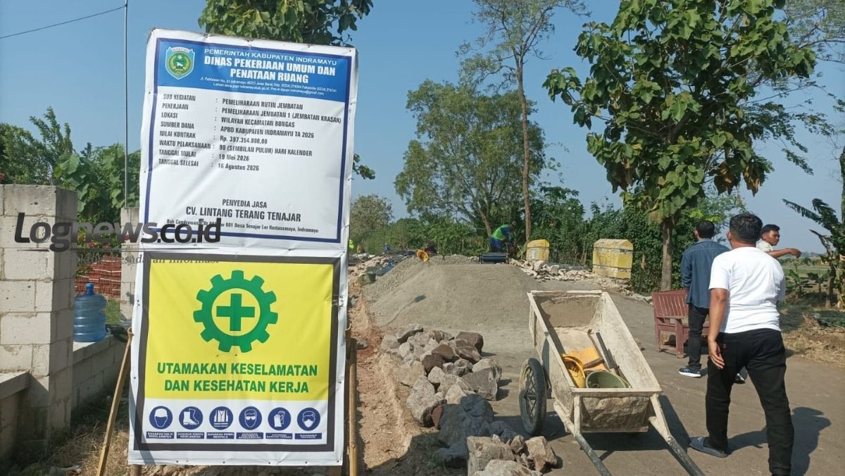 pemeliharaan Jembatan Krasak yang berada di Desa Sidamulya Kecamatan Bongas